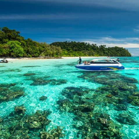 เที่ยวเกาะสุรินทร์นอนเต้นท์